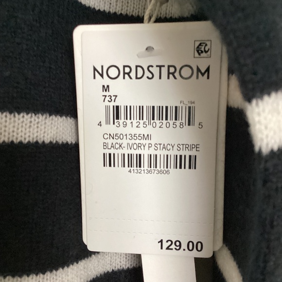 Caslon® Cashmere Crewneck Sweater, size Medium - Picture 3 of 9